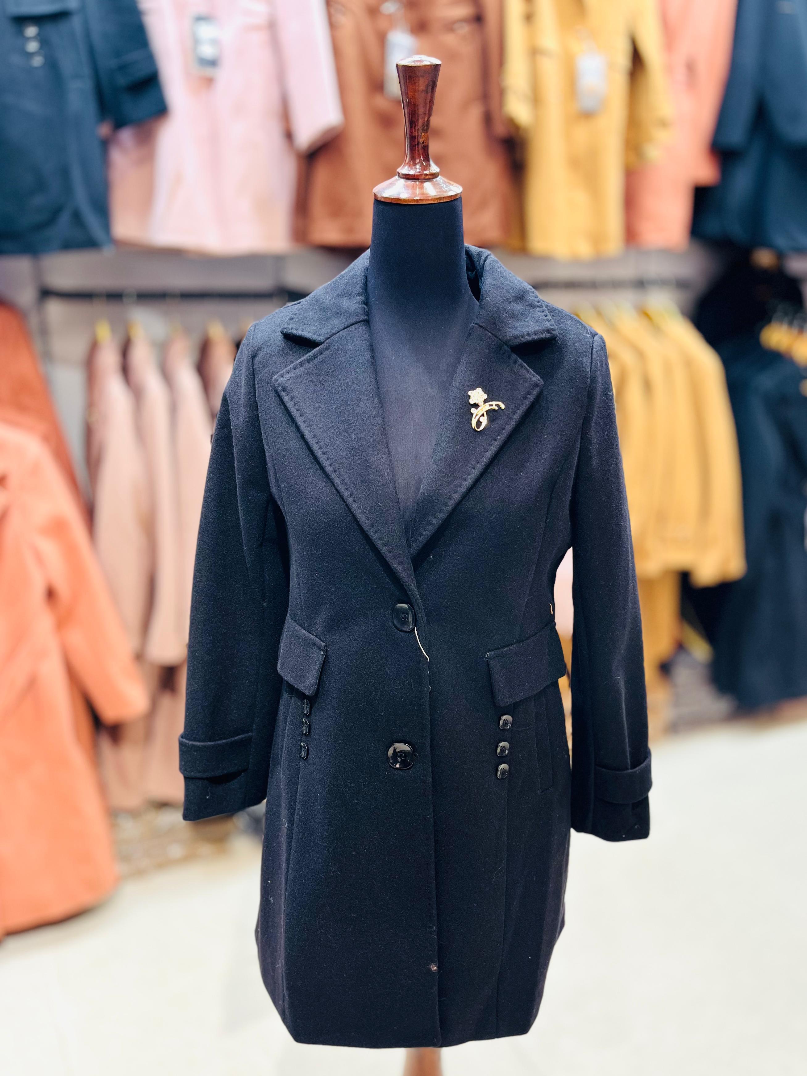 Elegant Mid-Length Coat with Single-Button Closure